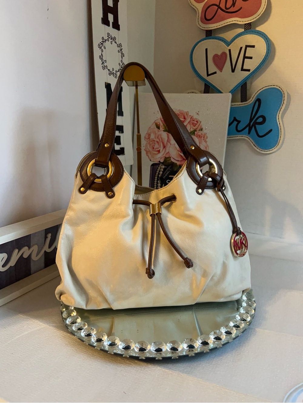 Michael Kors Cream and Brown Leather Shoulder Bag - Picture 9 of 14